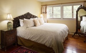Fountain Room Bed