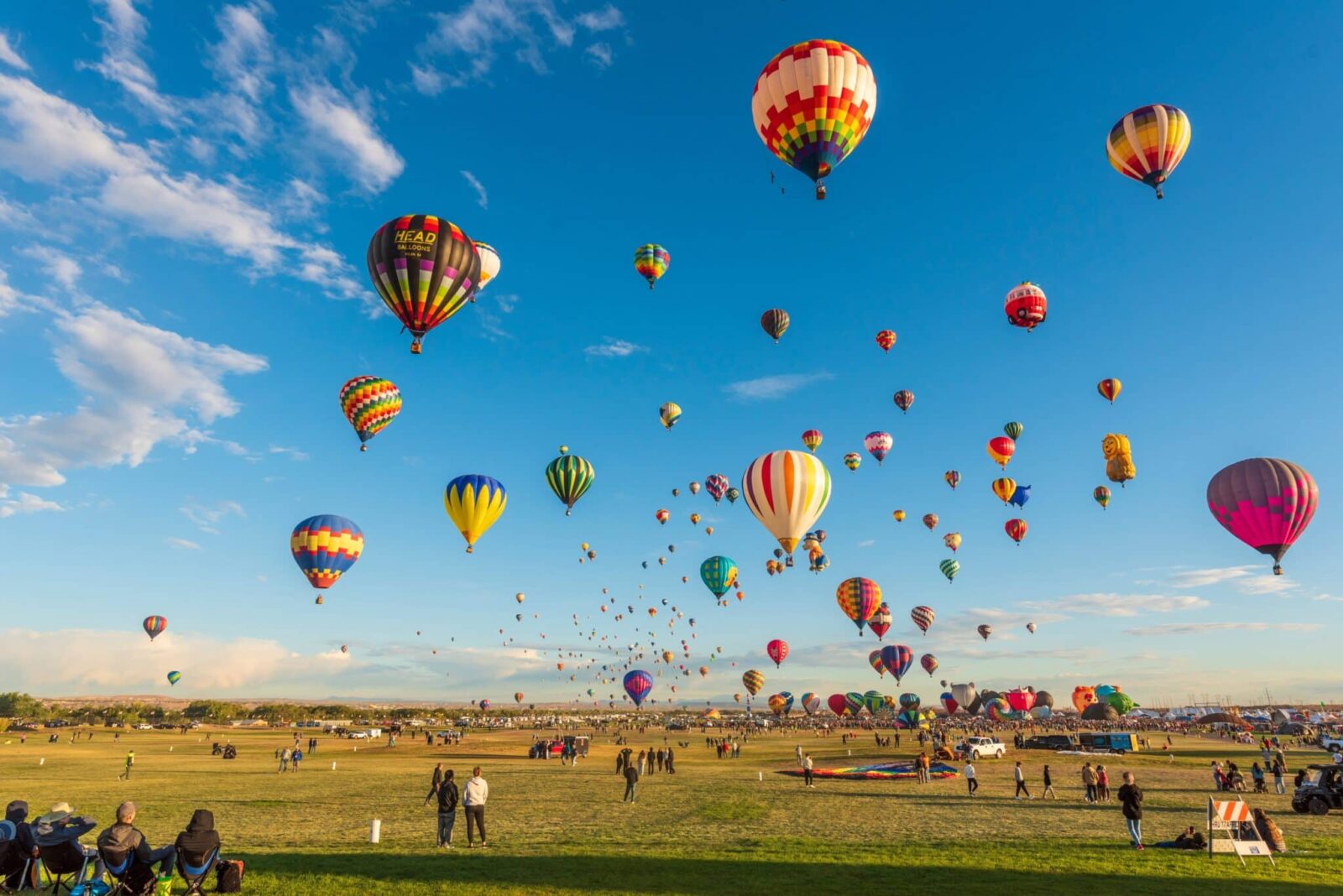 Hot Air Balloon acension during the Albuquerque International Balloon fiesta